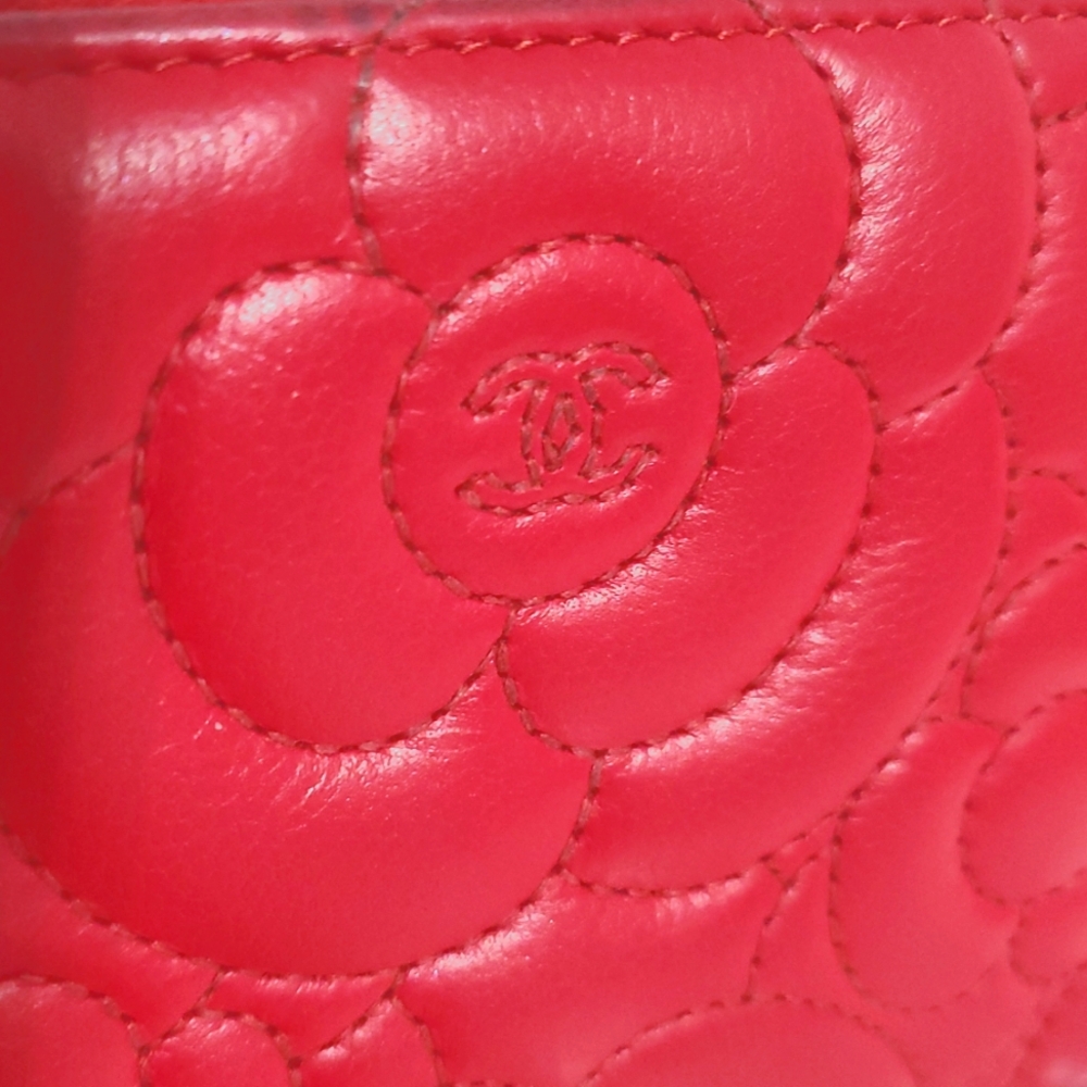 🇮🇹RARE Stuning CHANEL Camelia Red Quilted Lambskin Zip Around Long Wallet❤️❤️❤ - Picture 6 of 17